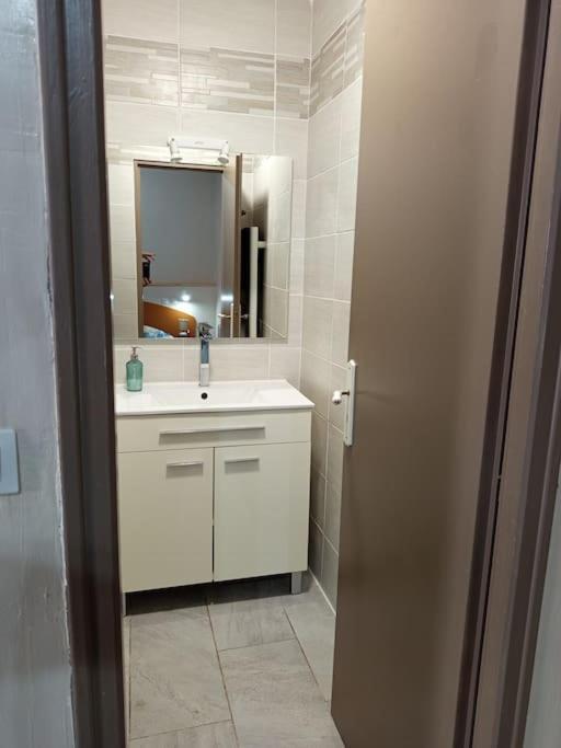 Confortable T2 - 1 A 4 Pers- Wifi Apartment Beguey